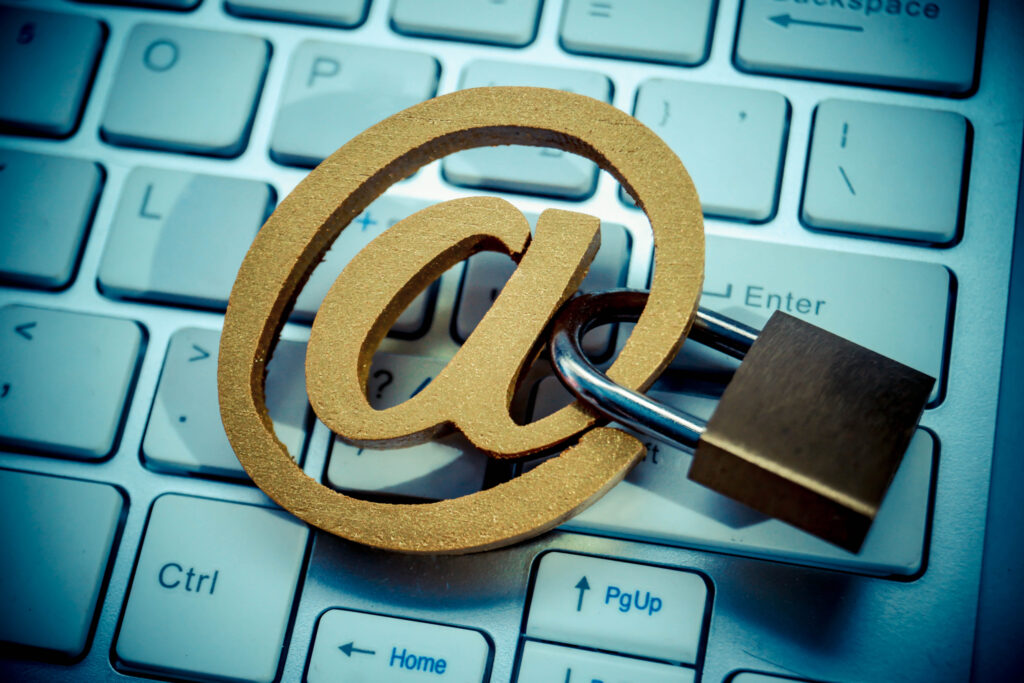 E-Posta Güvenliği: Verilerinizi Korumanın Önemi